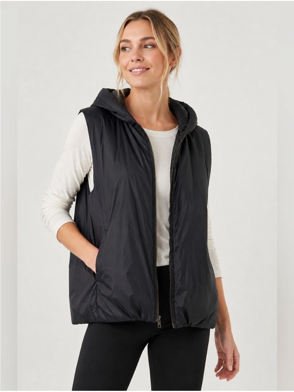 Eileen Fisher Black Hooded Lightweight Puffer Vest Women's Size Medium Full Zip